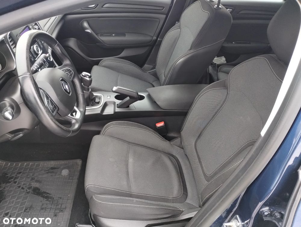 Renault Megane 1.5 Blue dCi Zen - 9