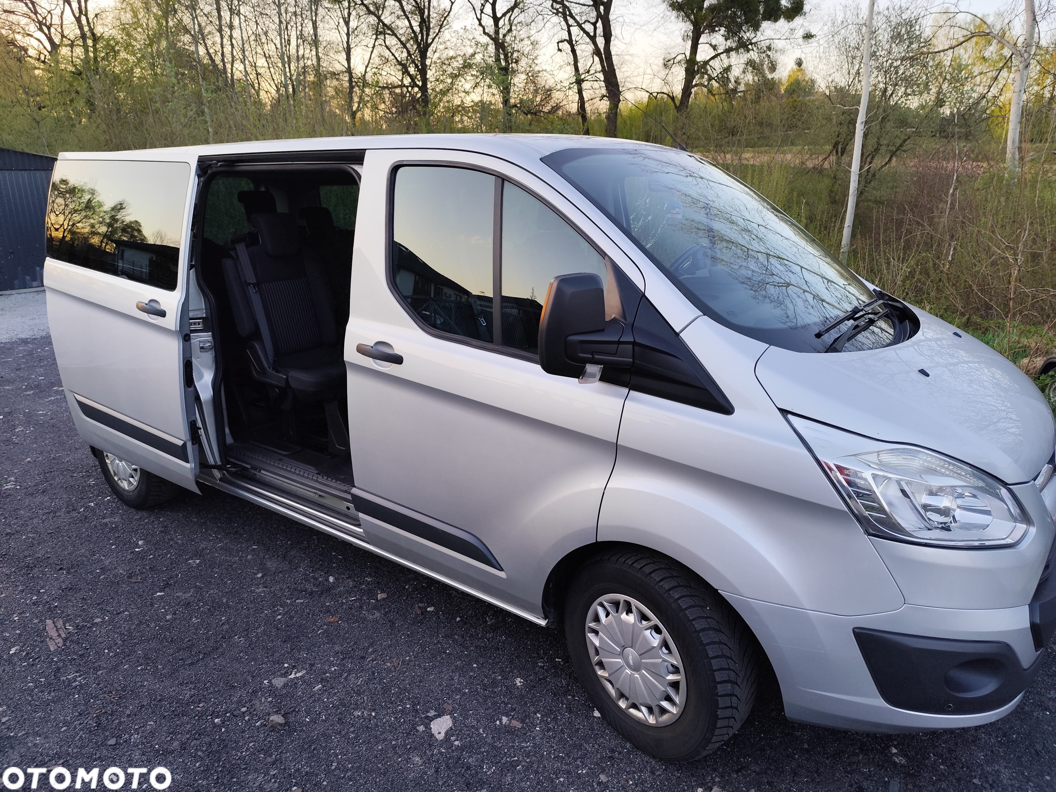Ford Transit Custom 310 L2H1 Limited - 12