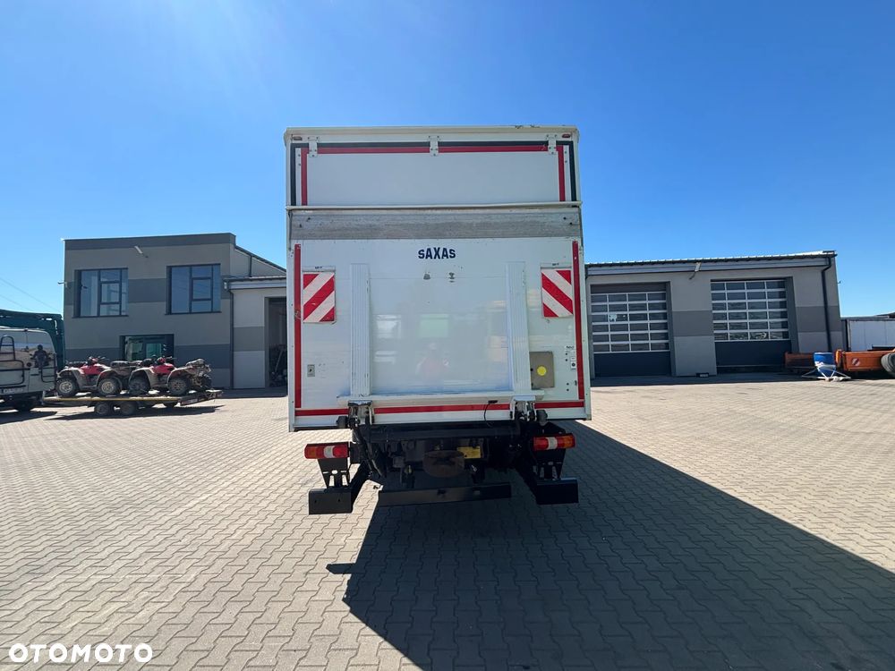 Mercedes-Benz ATEGO 1227 kontener z windą ,  kabina sypialna , webasto, klimatyzacja, niski przebieg , bezwypadkowy. (nie 1224, 1230) - 17