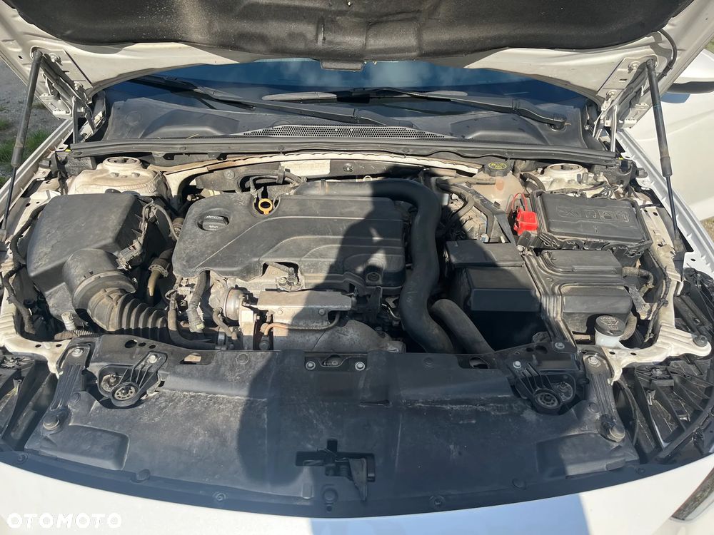 Opel Insignia 1.5 T Elite S&S - 19