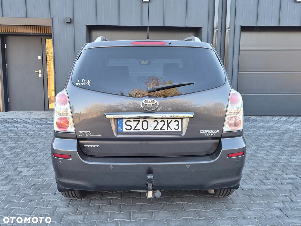 Toyota Corolla Verso 1.6 Premium - 28