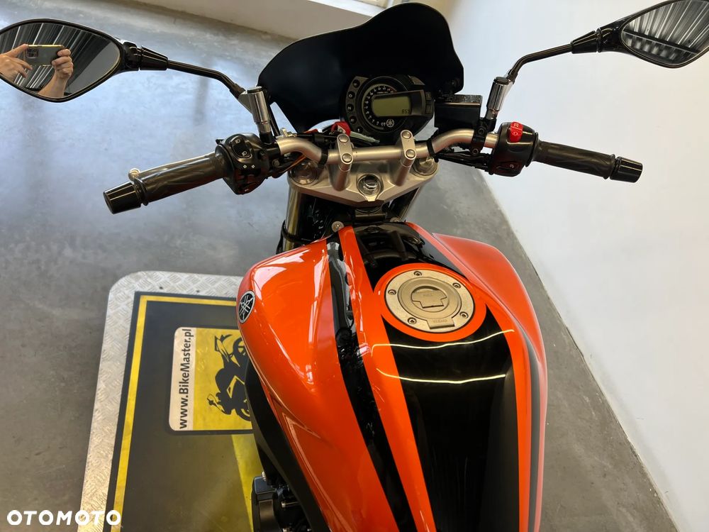 Yamaha FZ6 - 18