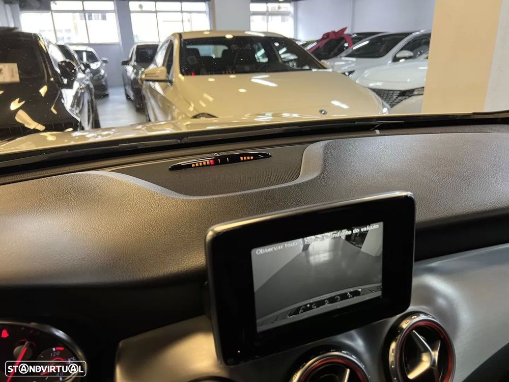 Mercedes-Benz GLA 200 d AMG Line - 17