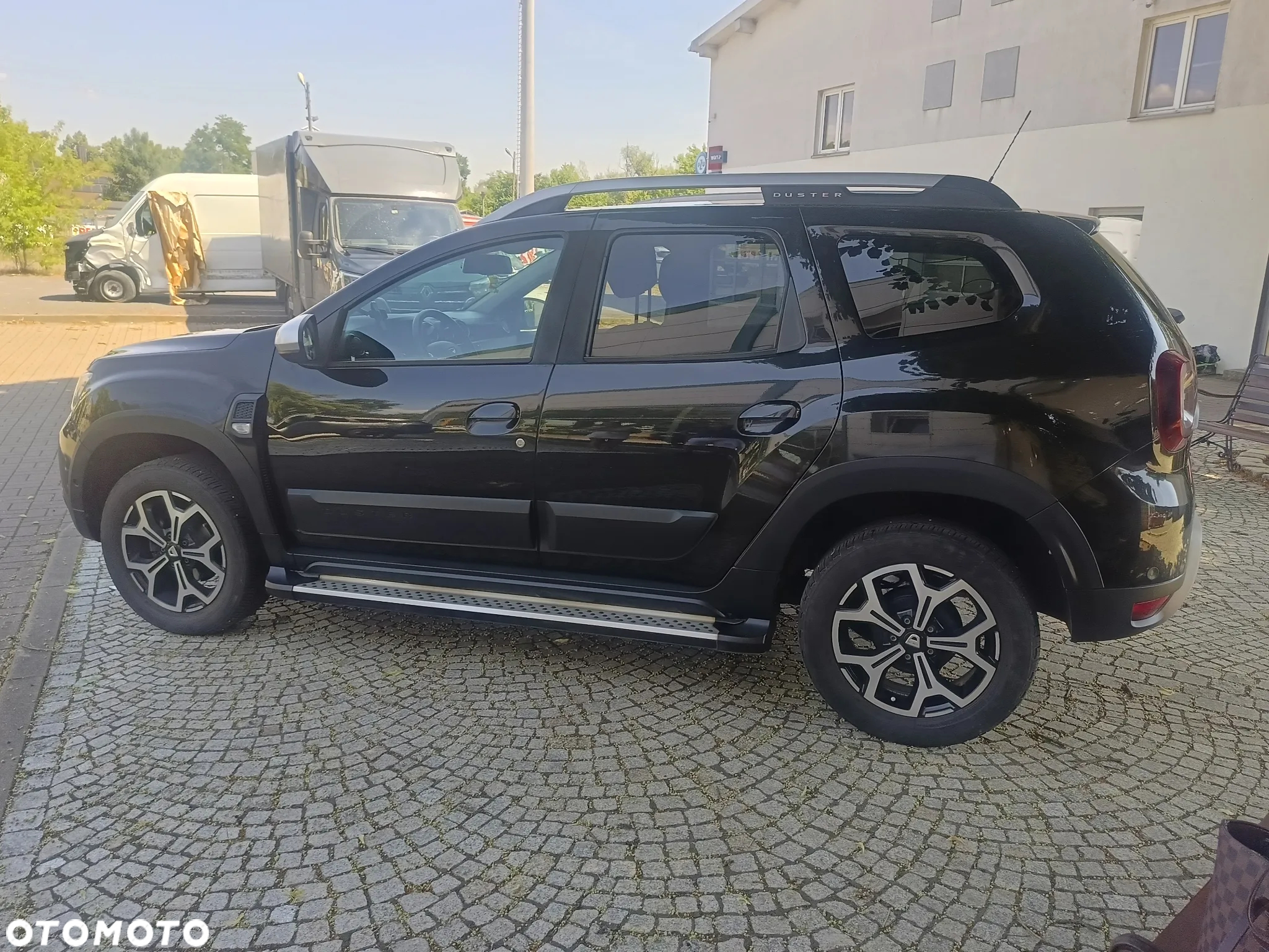 Dacia Duster 1.6 SCe Laureate S&S - 9