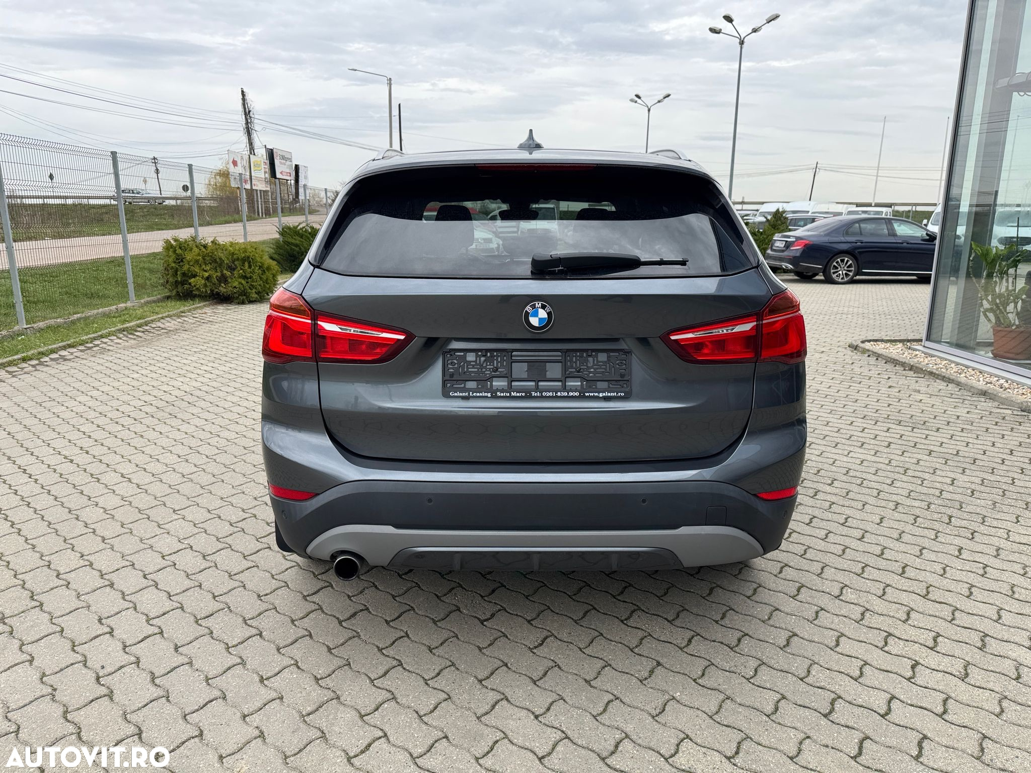 BMW X1 xDrive18d Aut. Sport Line - 4
