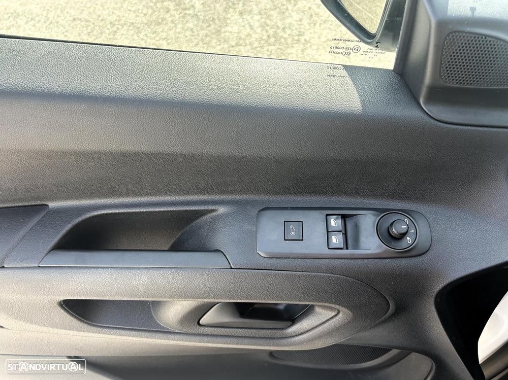 Citroën Berlingo XL 1.5 BLUEHDI 100CV - 10