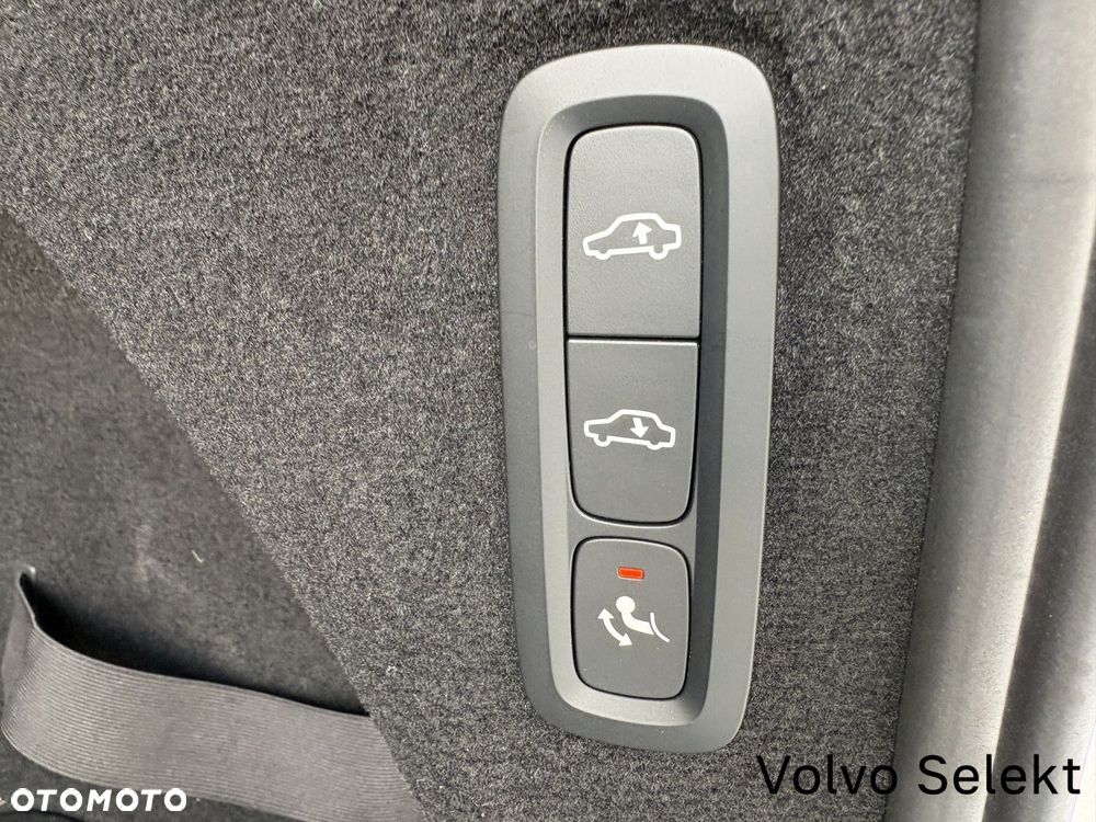 Volvo XC 90 - 29
