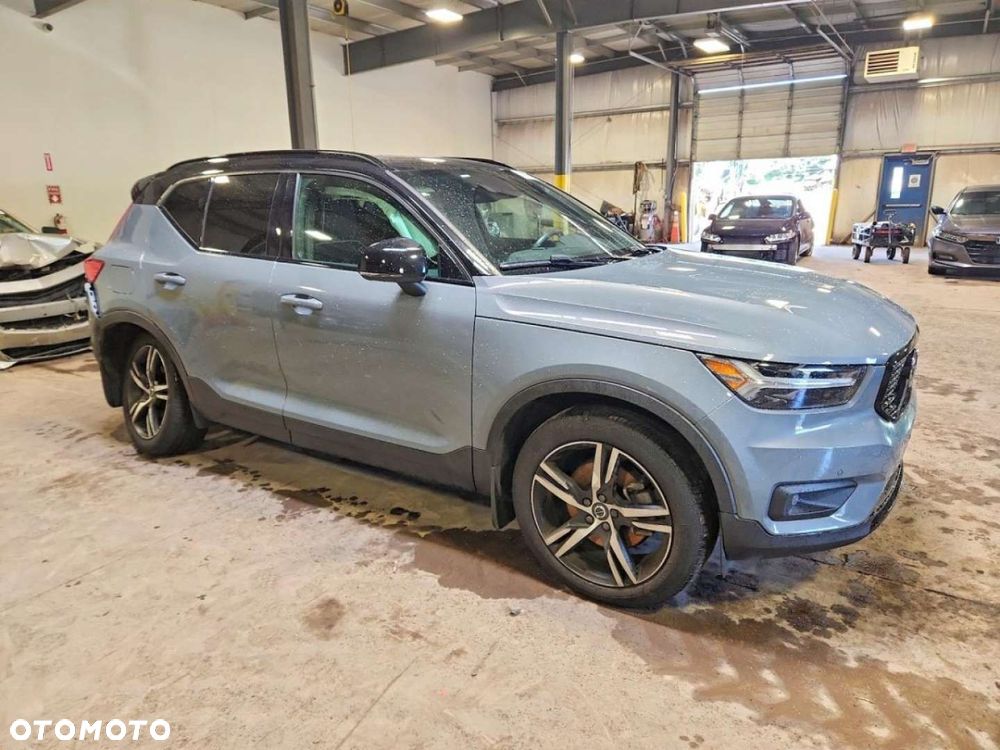 Volvo XC 40 - 7
