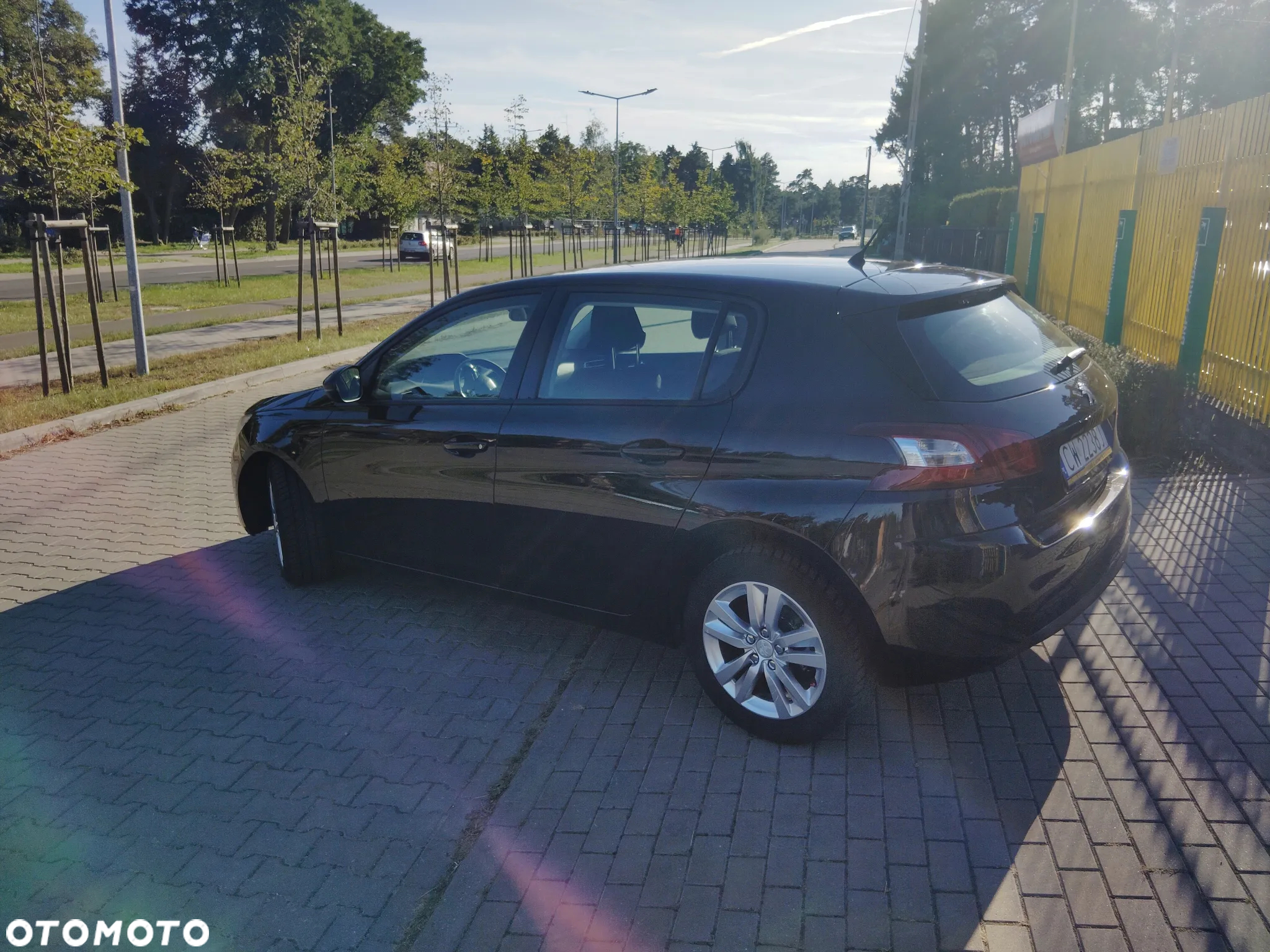 Peugeot 308 125 THP Allure - 12