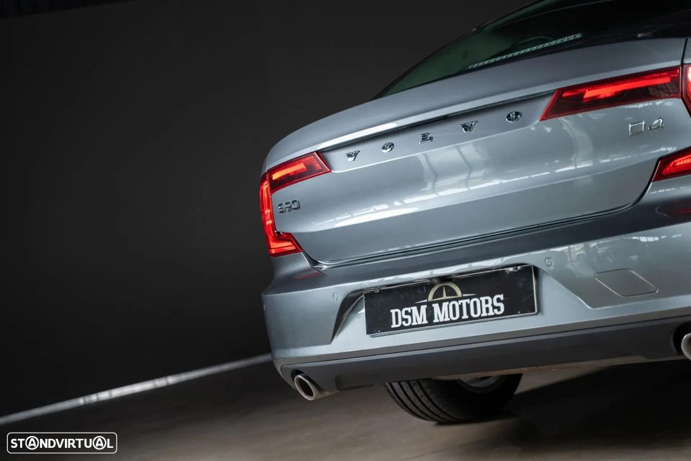 Volvo S90 2.0 D4 Momentum Geartronic - 9