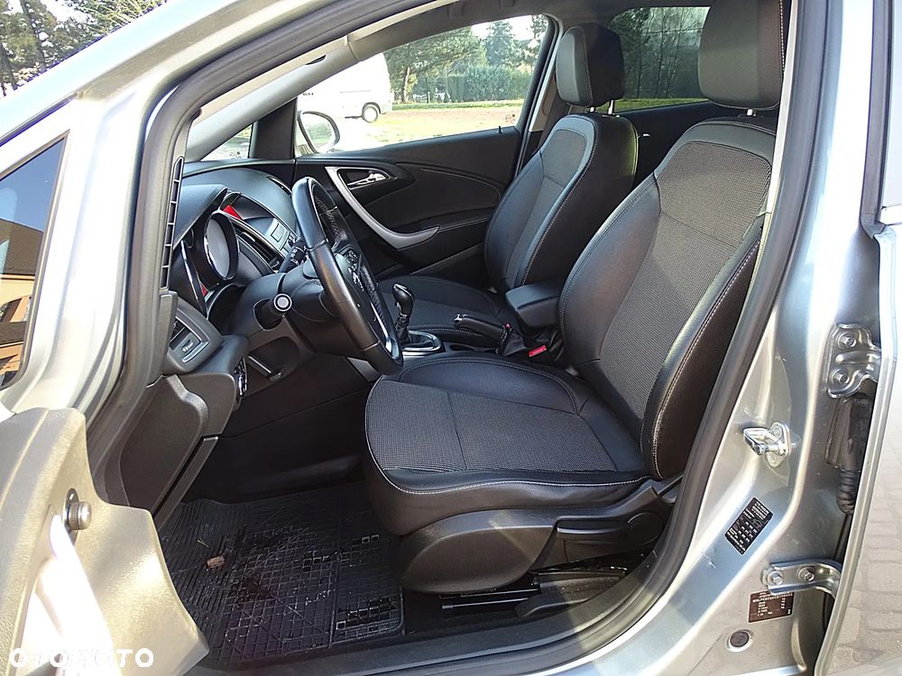 Opel Astra 1.4 Turbo Cosmo - 6