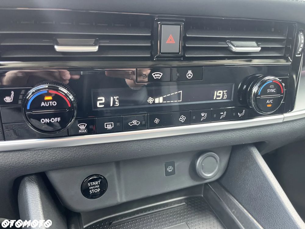 Nissan Qashqai - 12