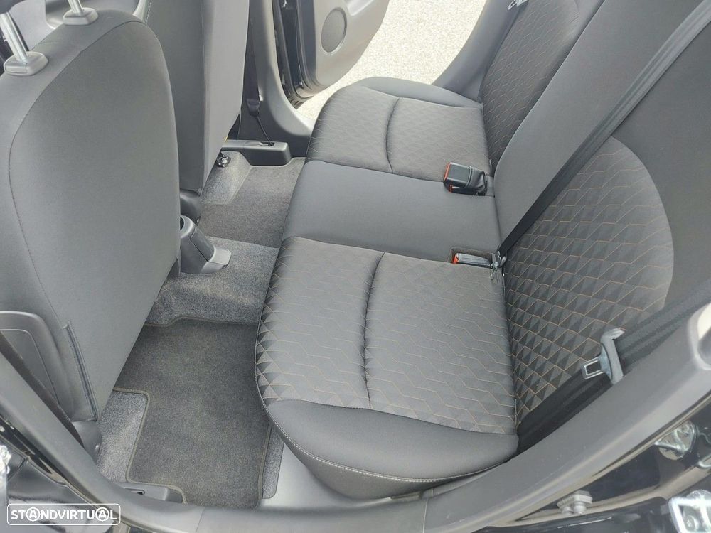 Mitsubishi Space Star 1.2 Intense - 25