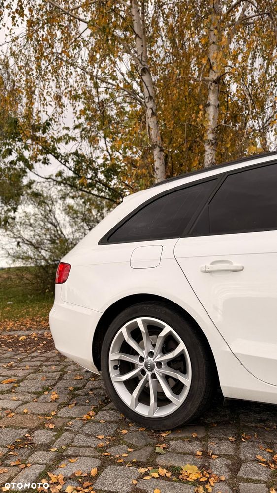 Audi A4 Avant 2.0 TDI - 10