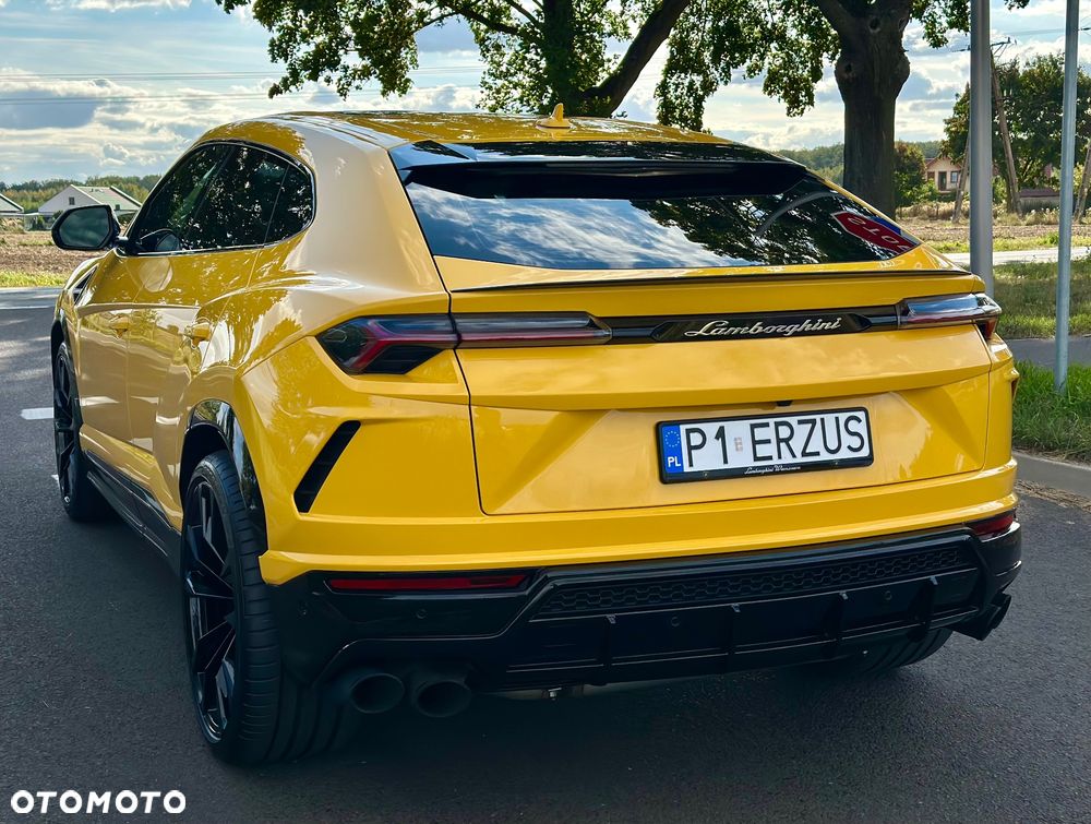 Lamborghini Urus - 12