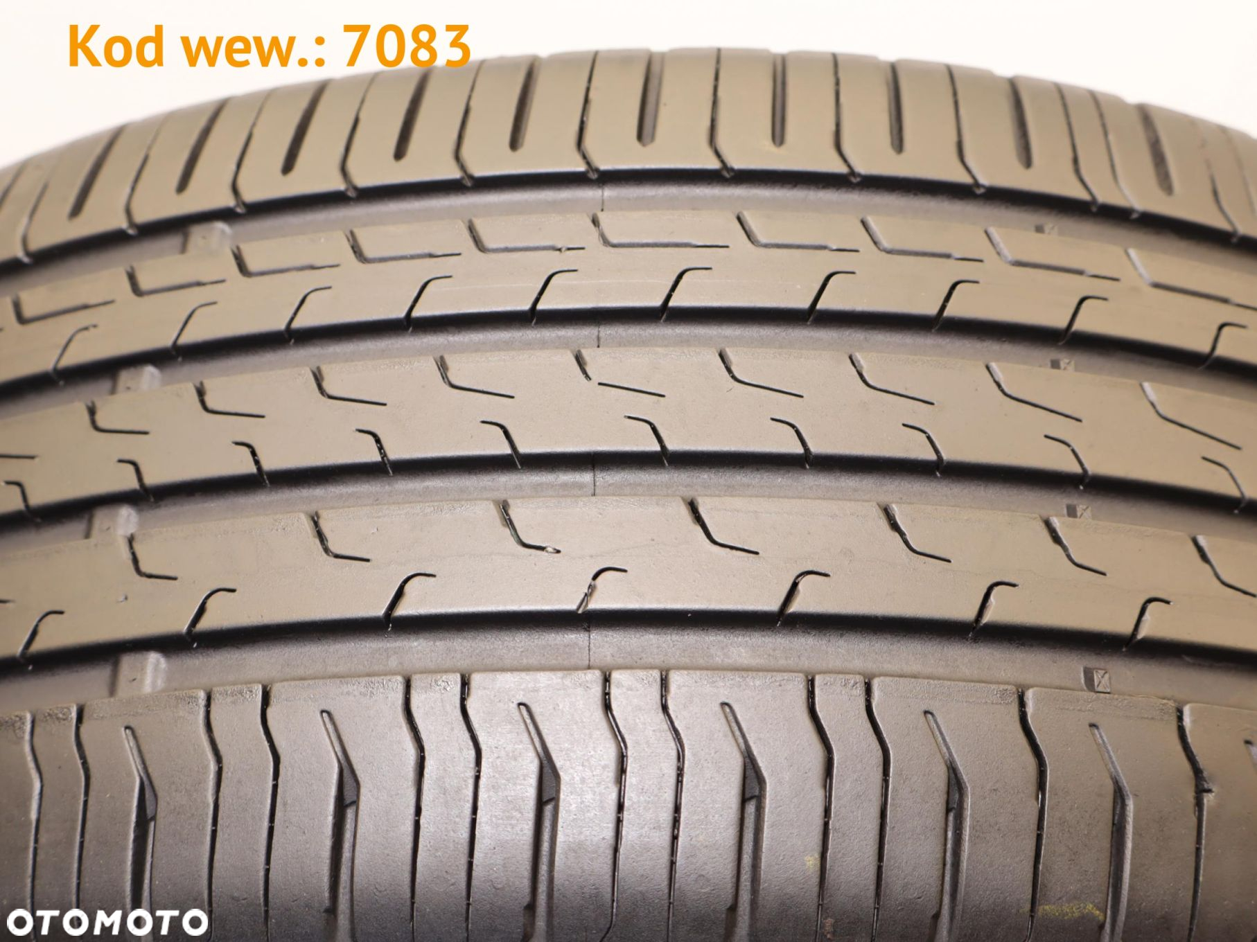 Continental Eco Contact 6 - 235/55 R18 - 8