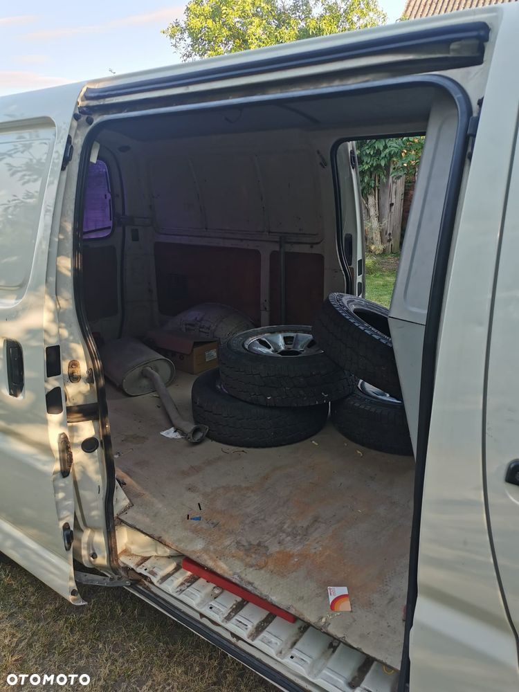 Toyota HIACE - 6
