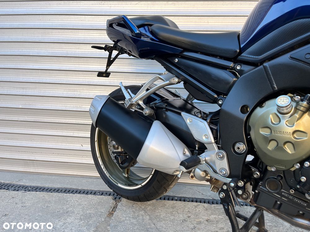 Yamaha FZ - 26