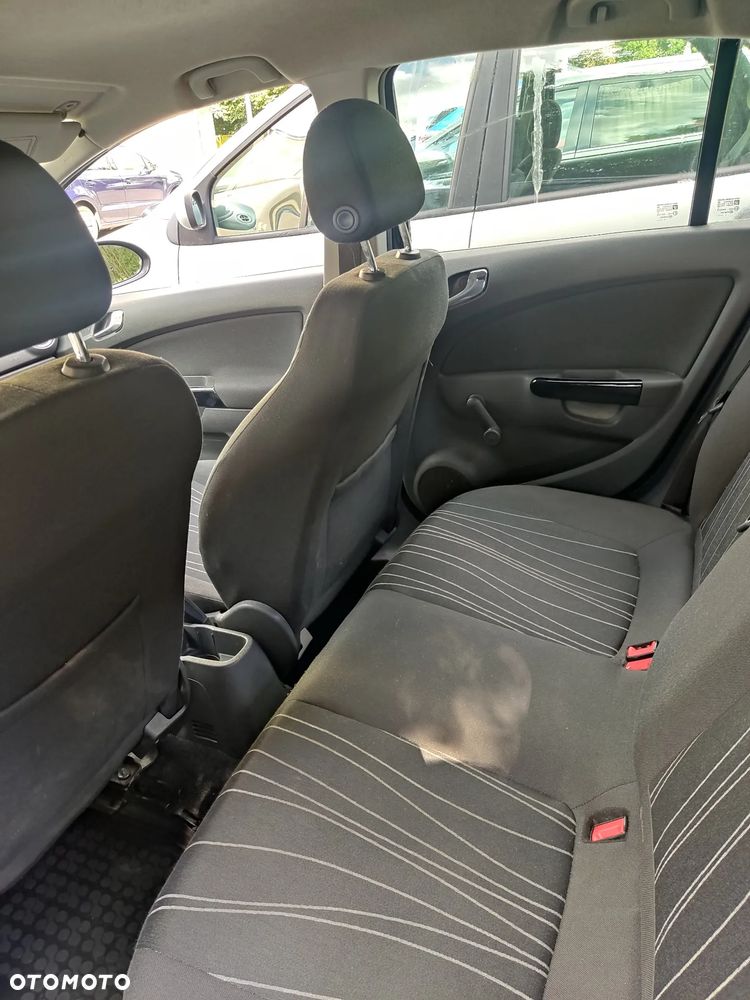 Opel Corsa 1.4 16V Enjoy - 11