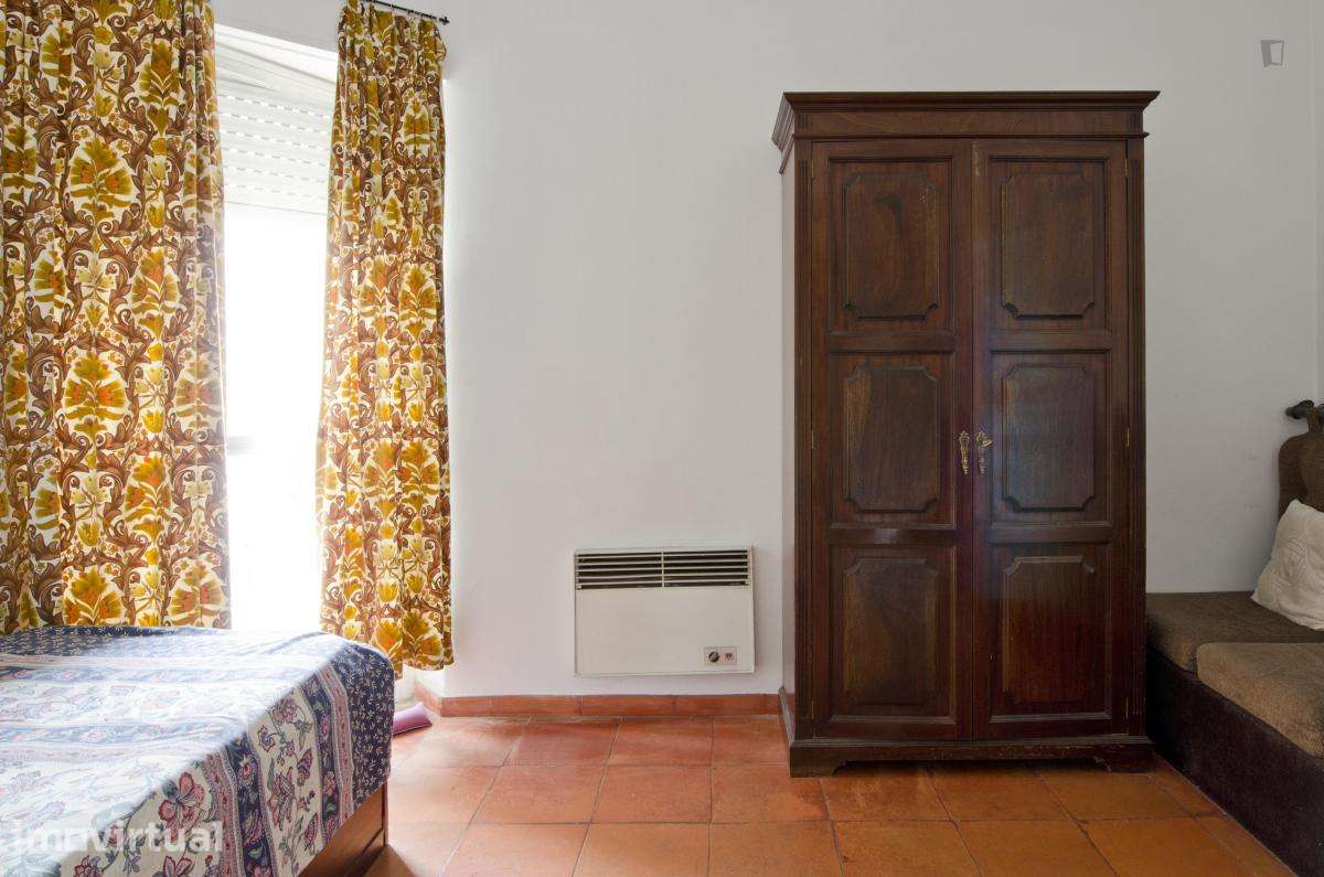 Quarto - localizado em Penha de França Lisbon - Grande imagem: 4/25