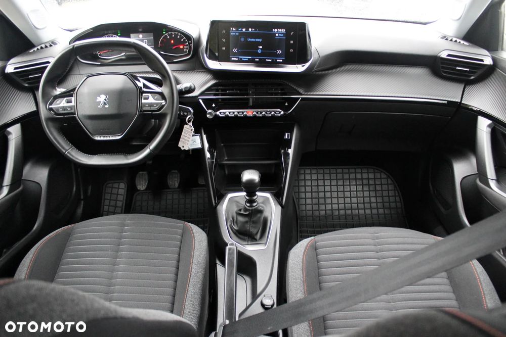 Peugeot 2008 1.2 PureTech Allure S&S - 13