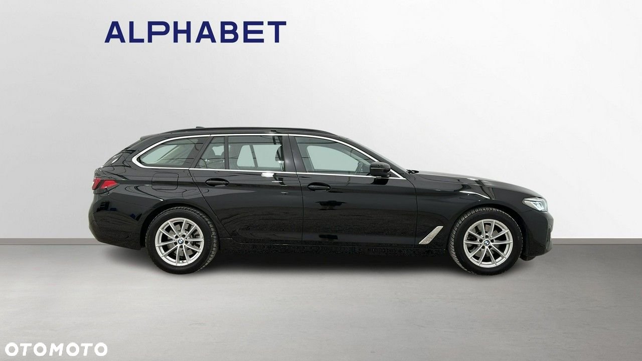BMW Seria 5 520i - 7