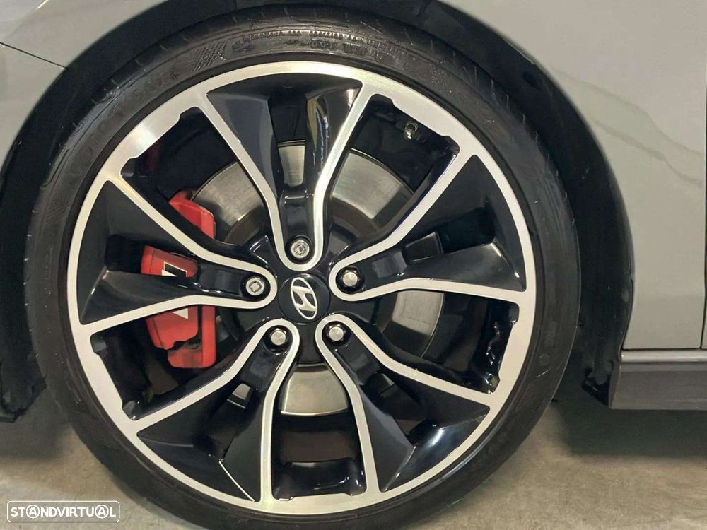 Hyundai i30 Fastback - 19