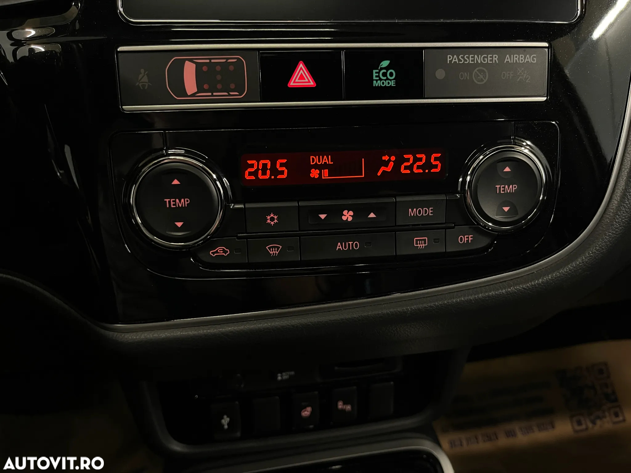 Mitsubishi Outlander 2.4 4WD Plug-In Hybrid Top - 20