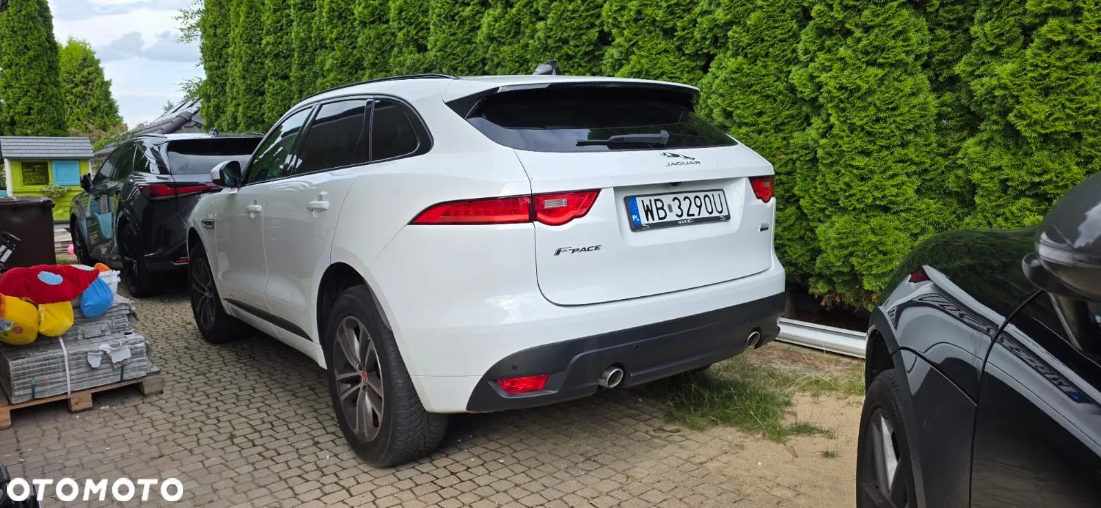 Jaguar F-Pace 2.0 i4D AWD R-Sport - 28