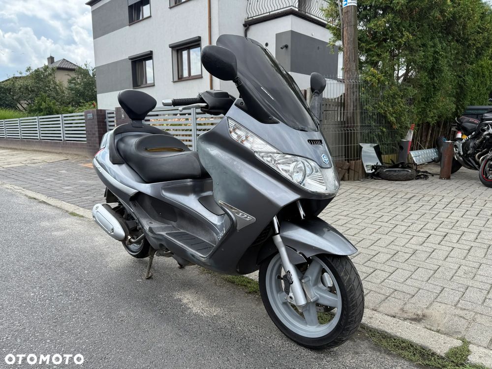 Piaggio X8 - 1