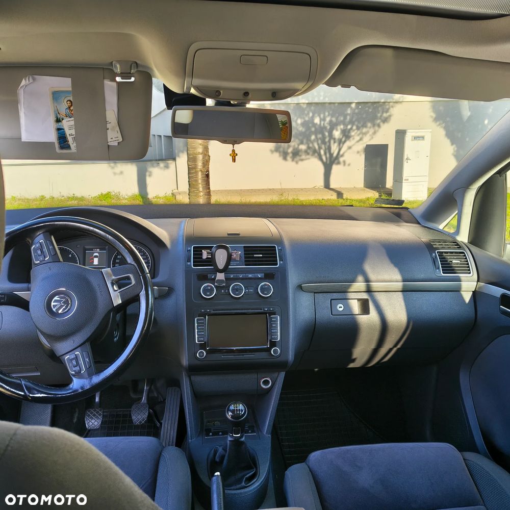 Volkswagen Touran 2.0 TDI DPF Highline - 10
