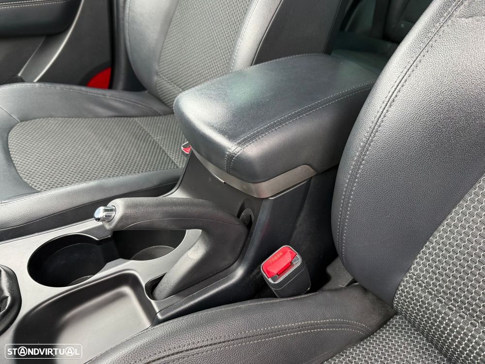 Hyundai ix35 1.7 CRDi VGT Blue Comfort - 18