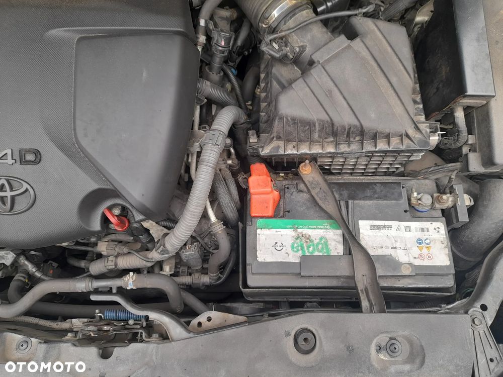 Toyota Avensis 2.0 D-4D Prestige - 15