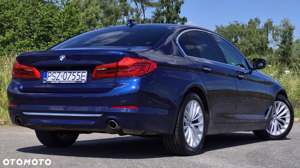 BMW Seria 5 530i xDrive Luxury Line - 10