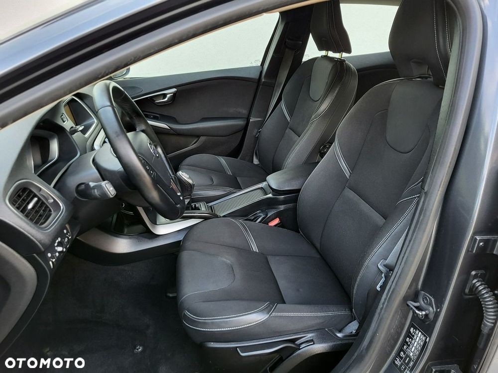 Volvo V40 - 10