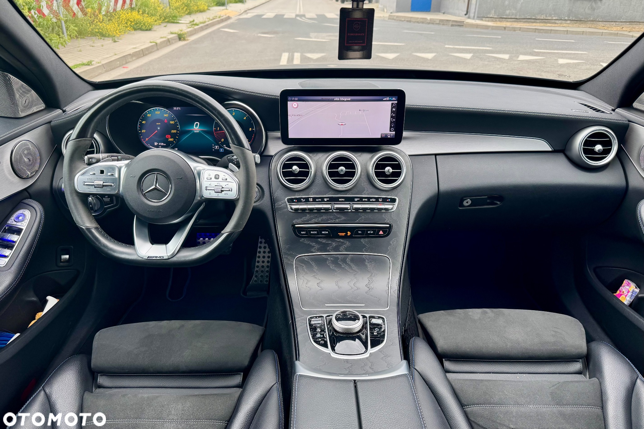 Mercedes-Benz Klasa C 220 d T 9G-TRONIC AMG Line - 17