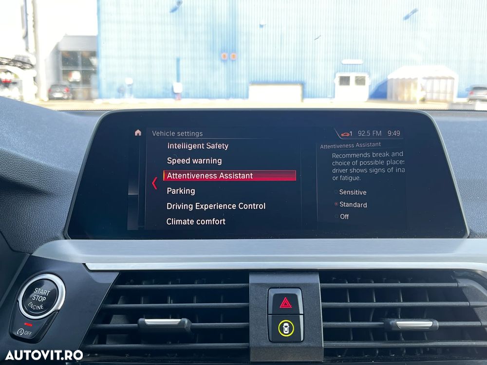 BMW X3 xDrive20i AT Standard - 27