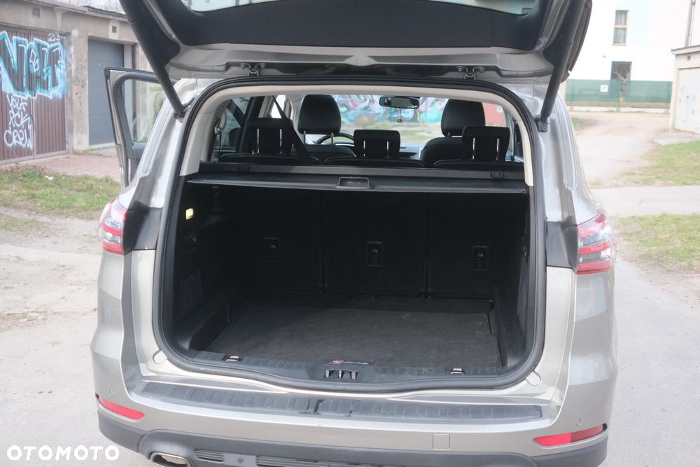 Ford S-Max 2.0 TDCi 4WD Titanium PowerShift - 28