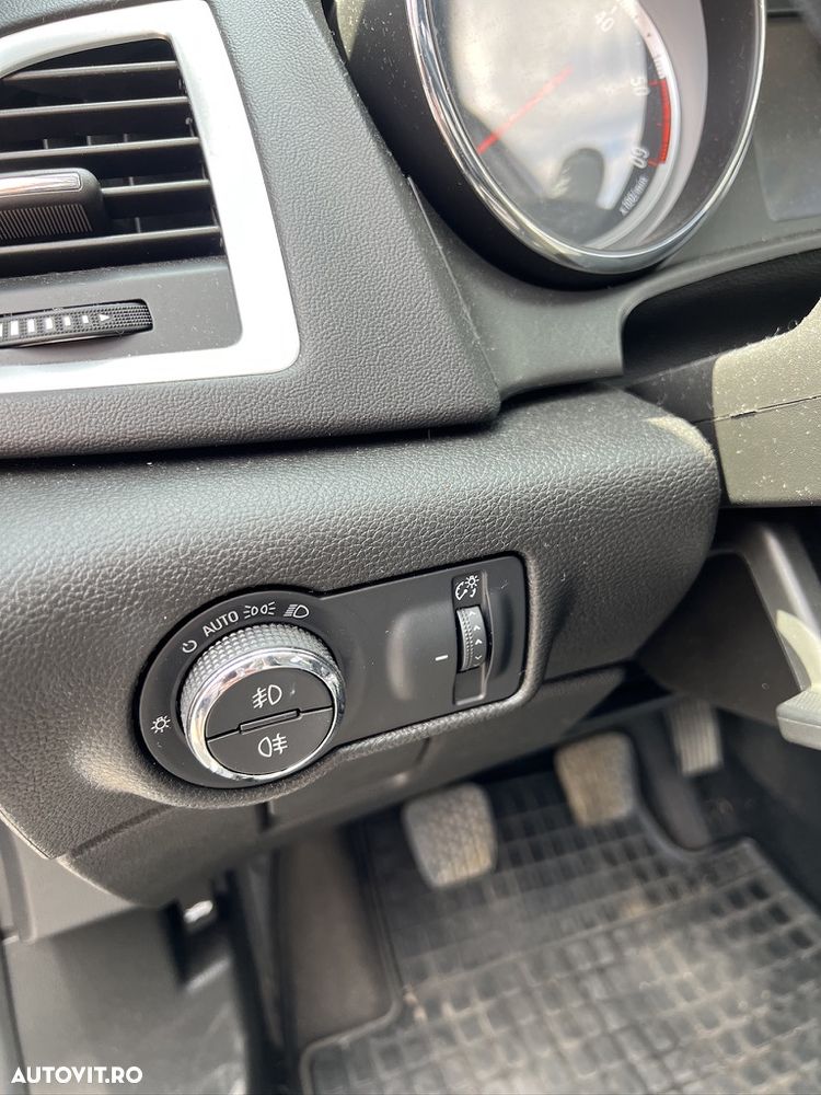 Opel Astra 2.0 CDTI ECOTEC Start/Stop Sport - 11