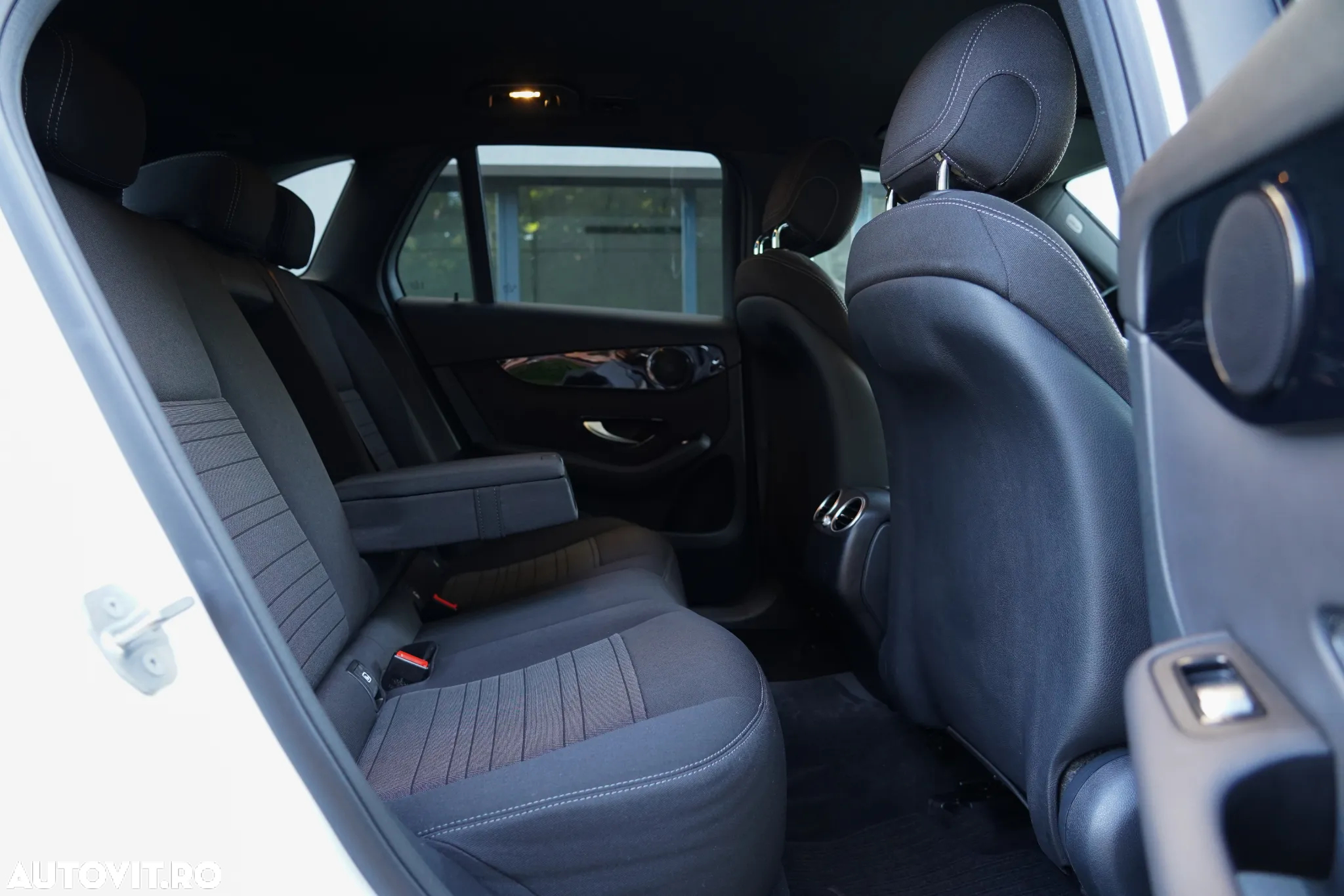 Mercedes-Benz GLC 220 d 4Matic 9G-TRONIC Avantgarde Advanced - 12