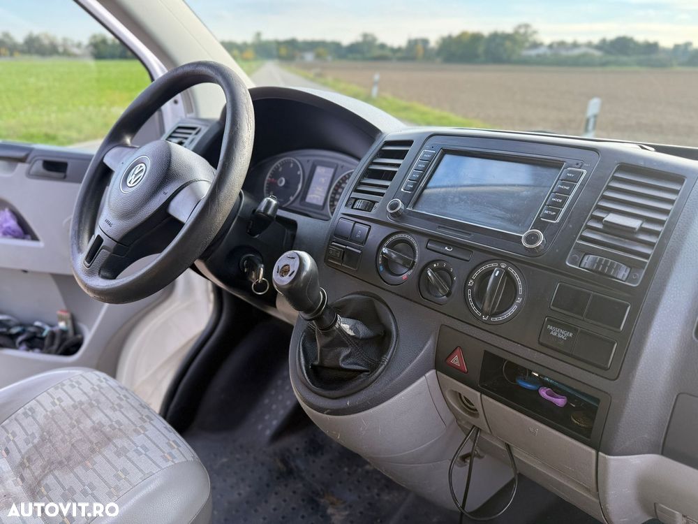 Volkswagen Transporter T5 - 3