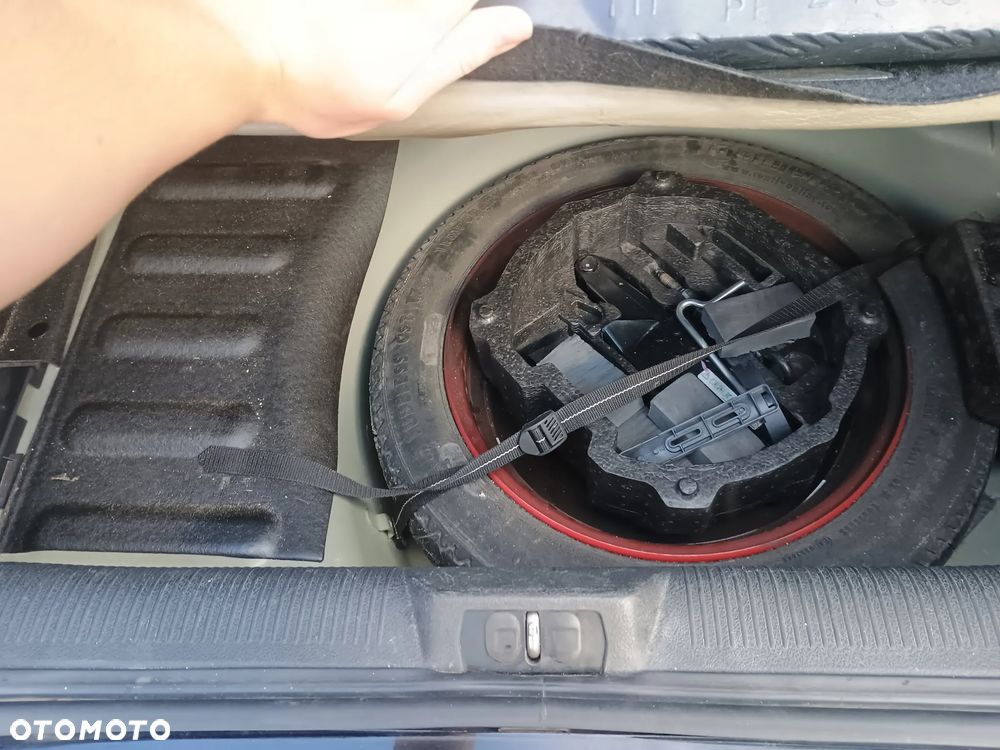 Peugeot 407 2.0 HDI Presence n.gama - 10