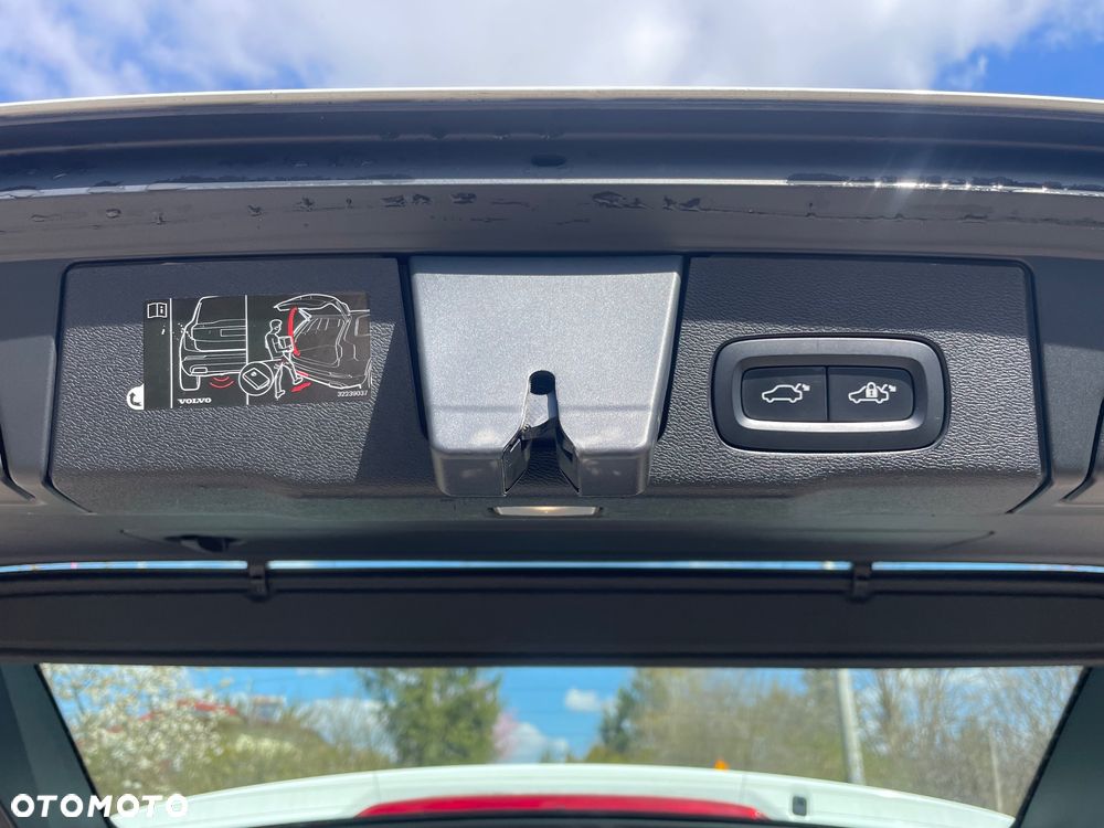 Volvo XC 60 B5 B Momentum Pro - 36