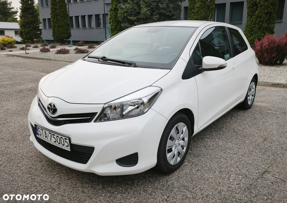 Toyota Yaris 1.0 Luna EU5 - 1