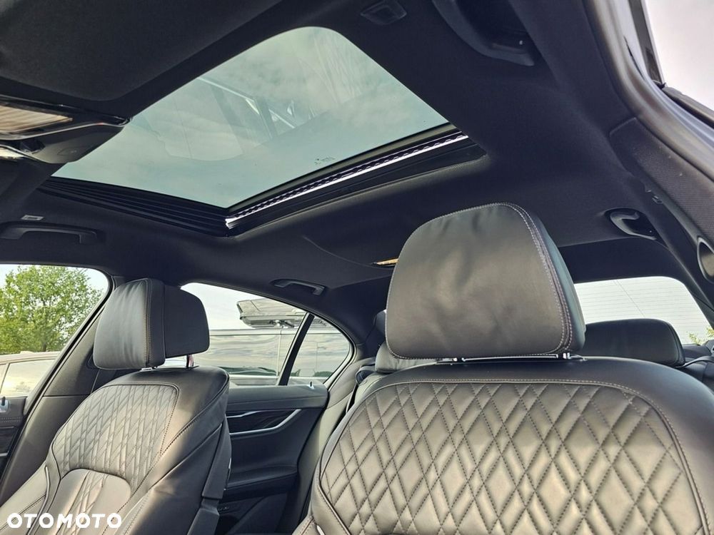BMW Seria 7 - 15