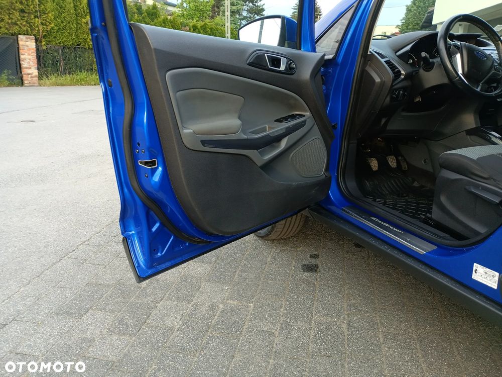 Ford EcoSport 1.5 TDCi TITANIUM - 11