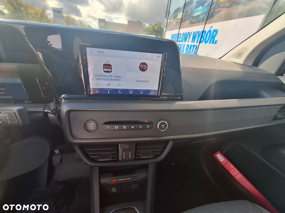 Ford Transit Courier - 18
