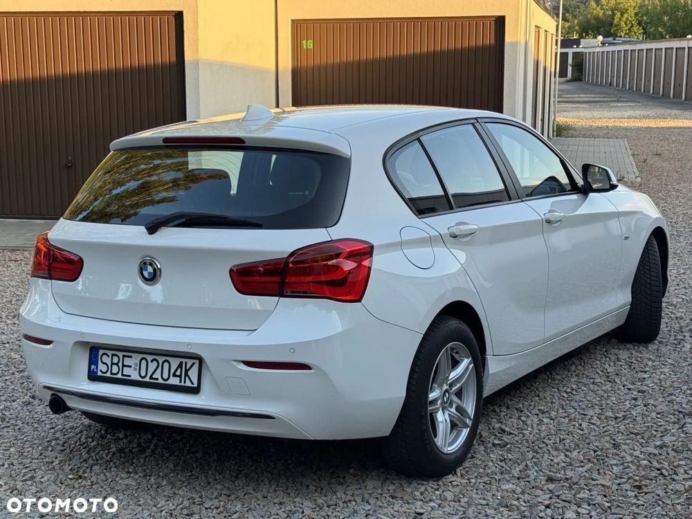 BMW Seria 1 118i Sport Line - 24
