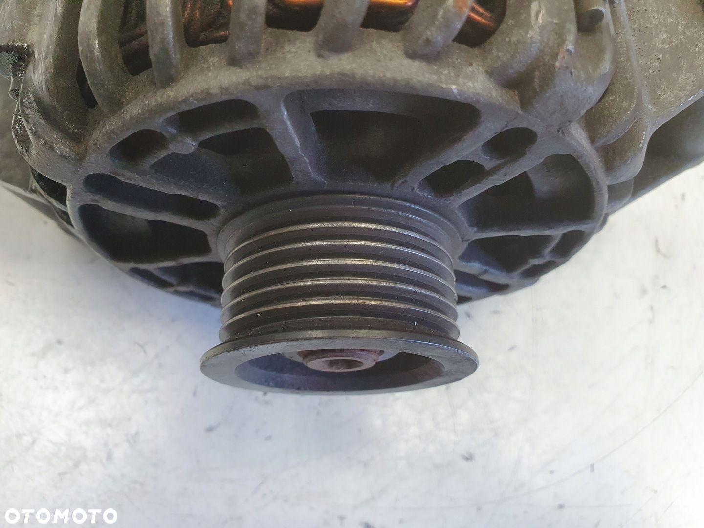 Ford Fiesta V 1.3 8V ALTERNATOR visteon - 3