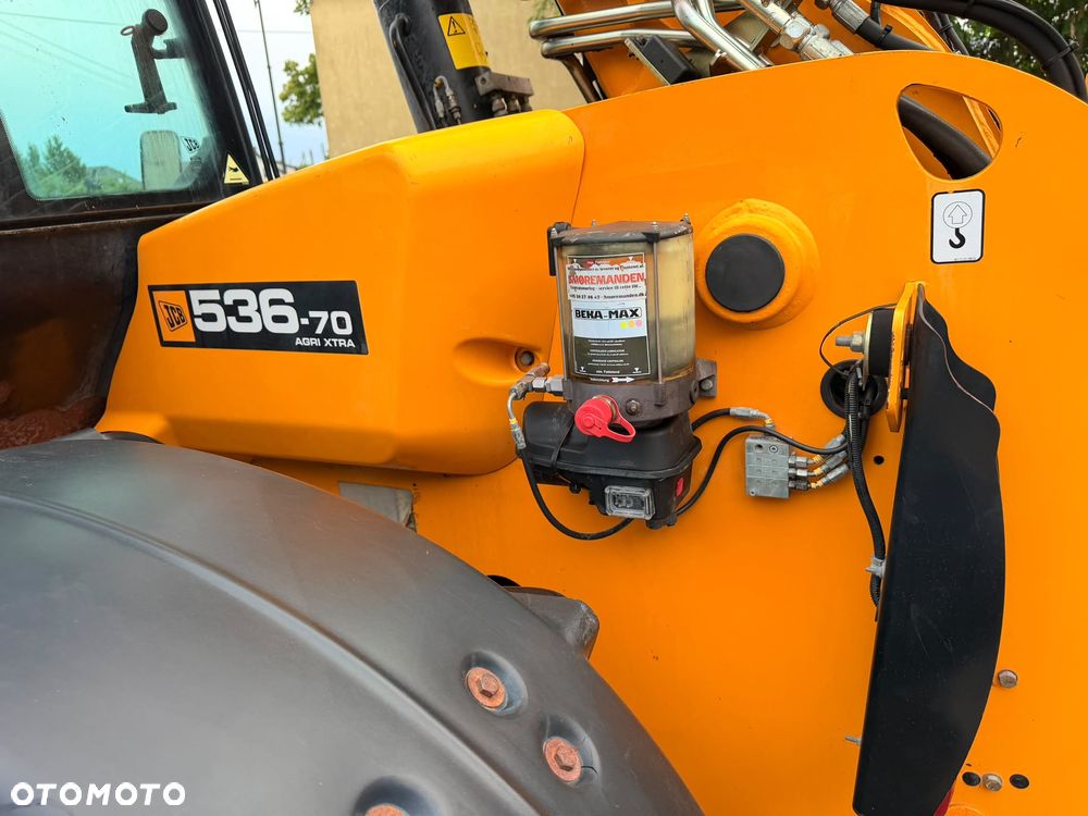 JCB 536-70 Agri Xtra - 18